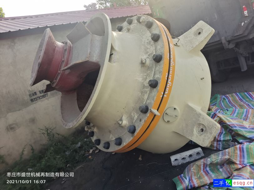 山东枣庄出售二手河北重威圆锥破碎机GP550-1