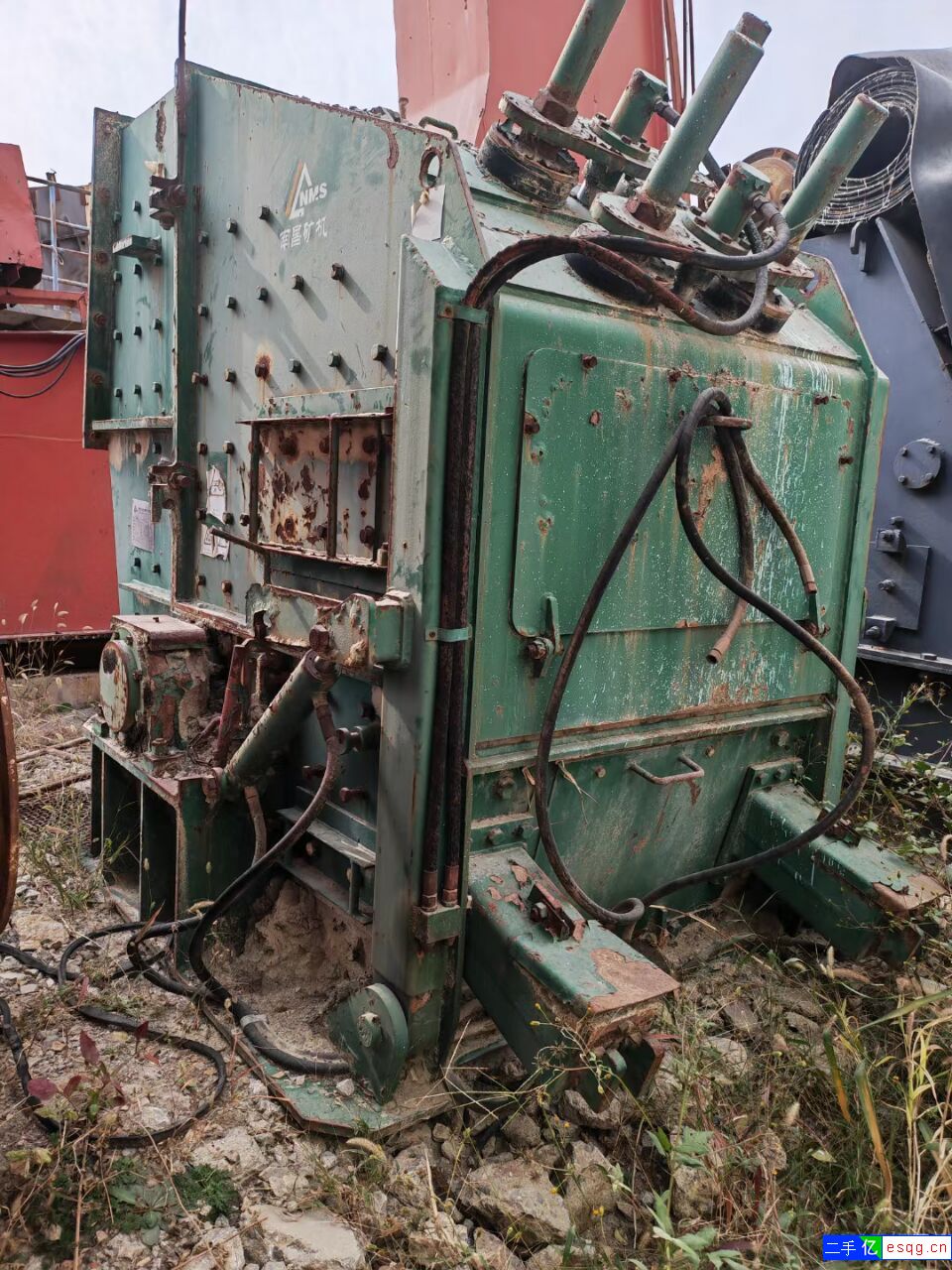 优品南矿1311S反击破碎机-1