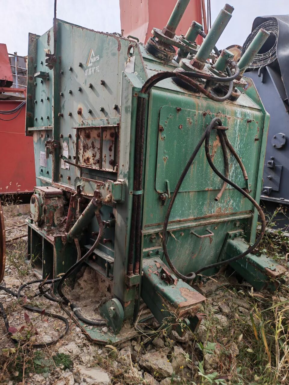 出售优品南矿1311S反击破碎机-1