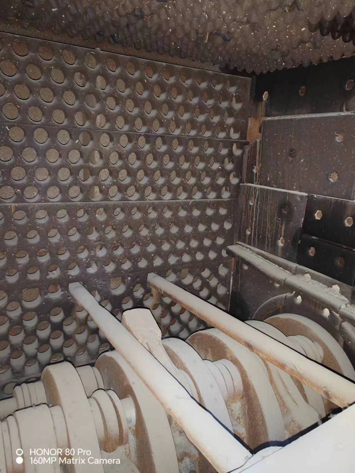 低价出售九成新1414锤式破碎机-2