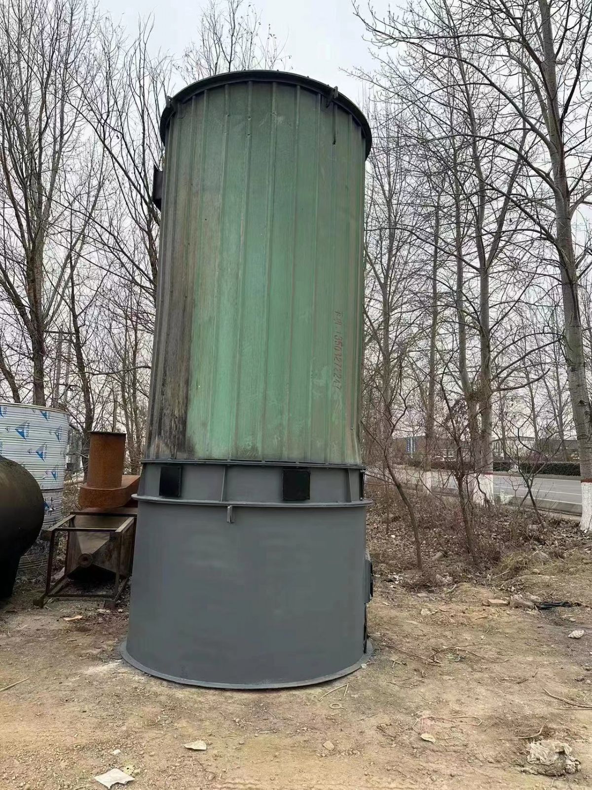 出售两吨手烧式导热油锅炉-1