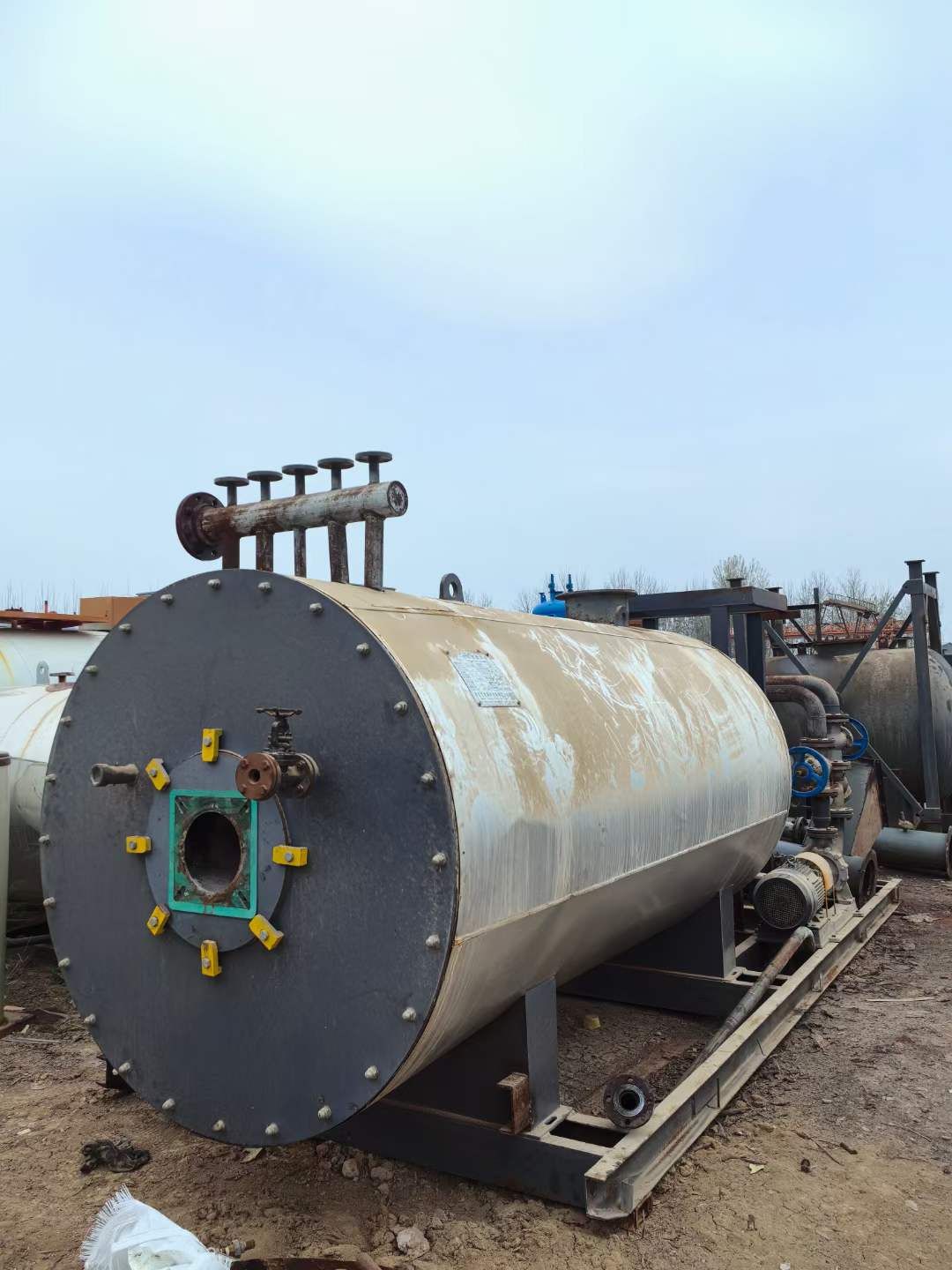 出售80万大卡燃气燃油导热油锅炉-1