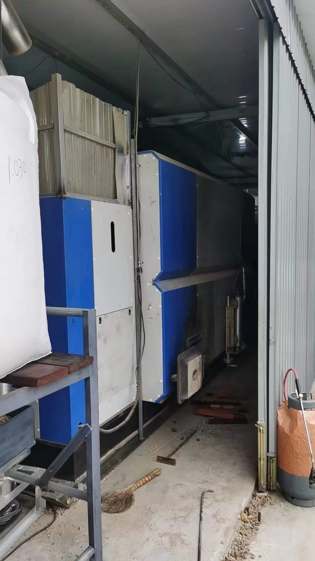 出售精品一吨浙江聚能牌生物质蒸汽发生器-2