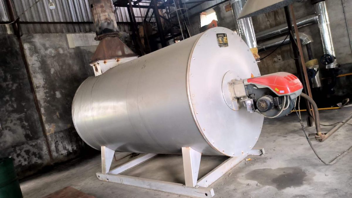 在位出售80万大卡燃气导热油锅炉-2