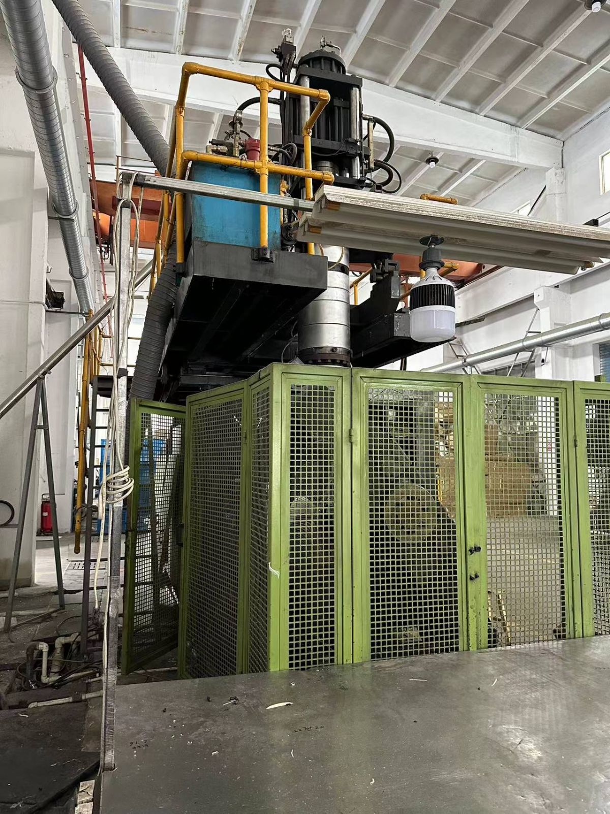 二手100吹塑机转让-2