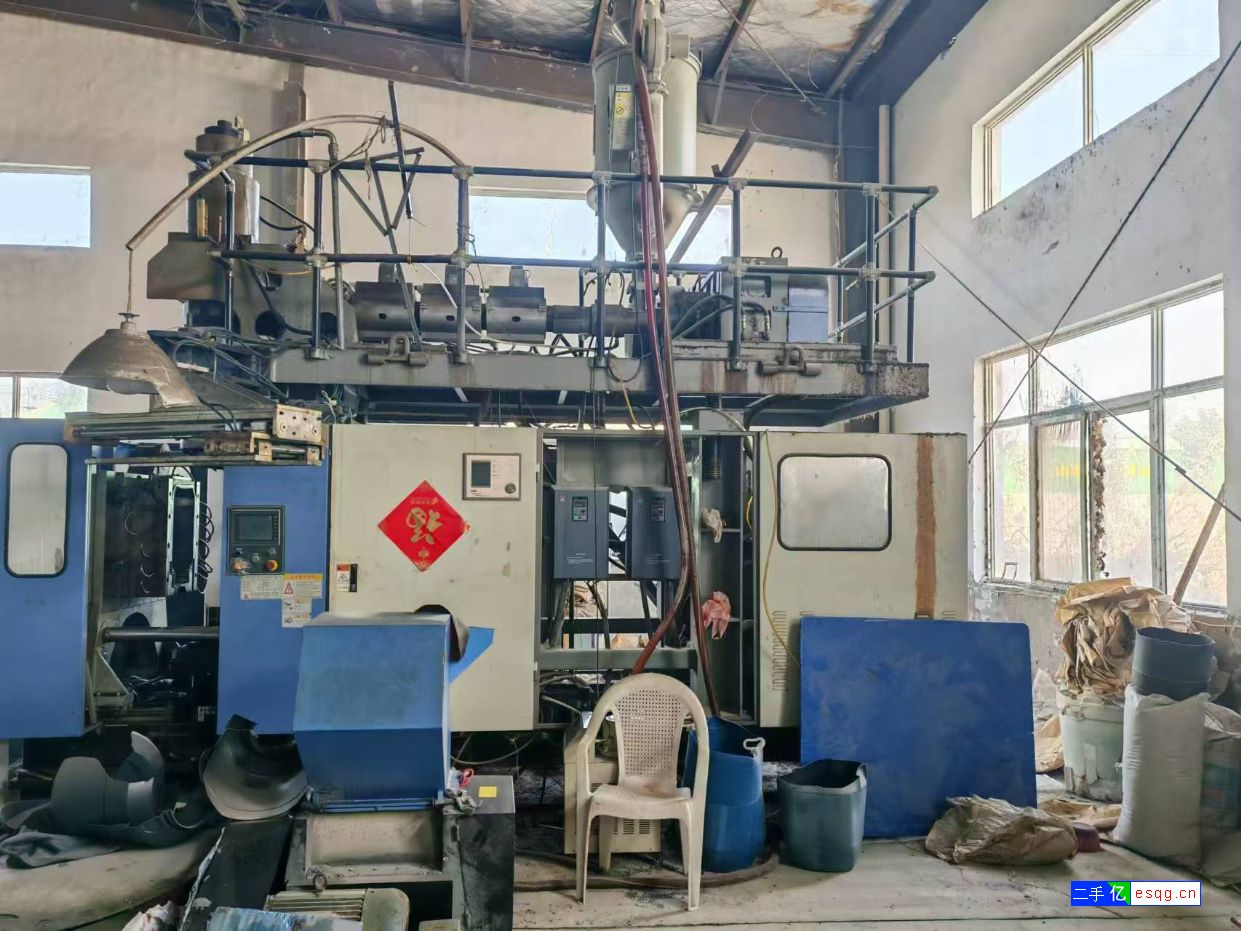 8-9成新同大90吹塑机转让-1