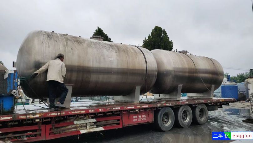 转让9成新卧式不锈钢储罐 二手立式3吨油罐 二手酒-1