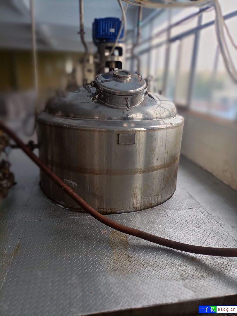 转让二手不锈钢塔节 二手蒸馏塔 二手不锈钢冷凝器-1