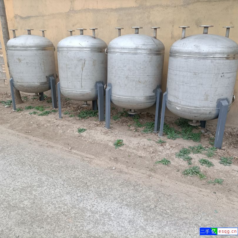 让二手60吨不锈钢储罐 30吨不锈钢立式保温罐 二-1
