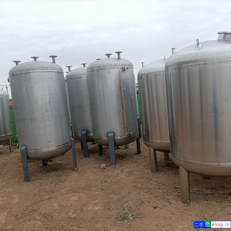 让二手60吨不锈钢储罐 30吨不锈钢立式保温罐 二-2
