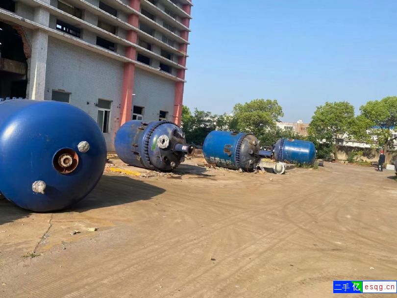 转让二手8吨搪瓷反应釜 二手闭式反应釜 二手开式反-2