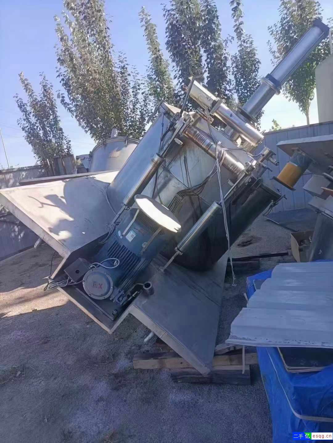 转让二手离心机 二手吊带式平板离心机 二手卧式离心-2