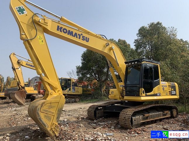 进口小松240挖掘机220挖掘机参数二手360挖掘-1