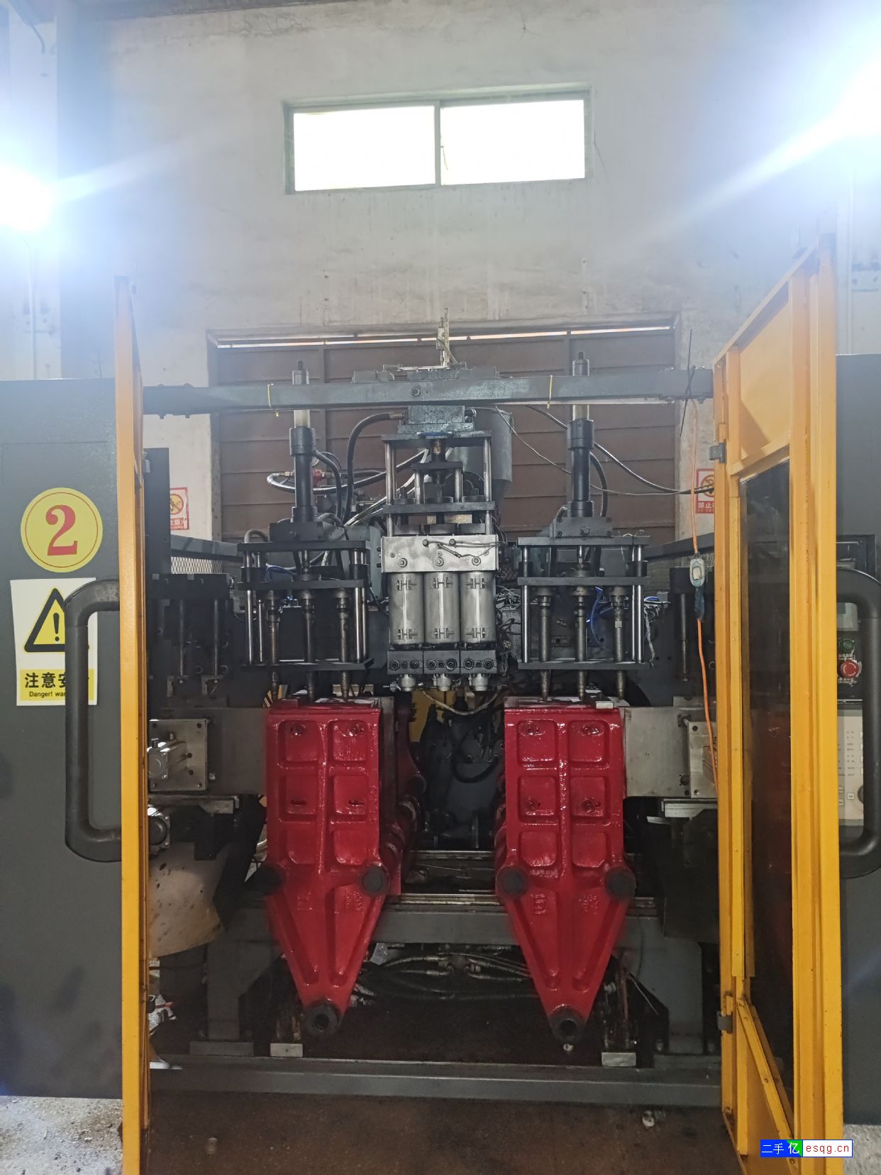 出售各类二手吹塑机-2