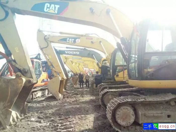 常年出售*纯进口二手挖掘机-1