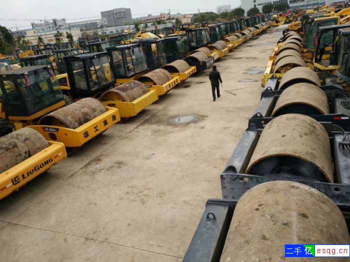 装让*徐工个吨位压路机-1