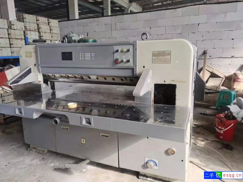 瑞安国阳1300切纸机-1