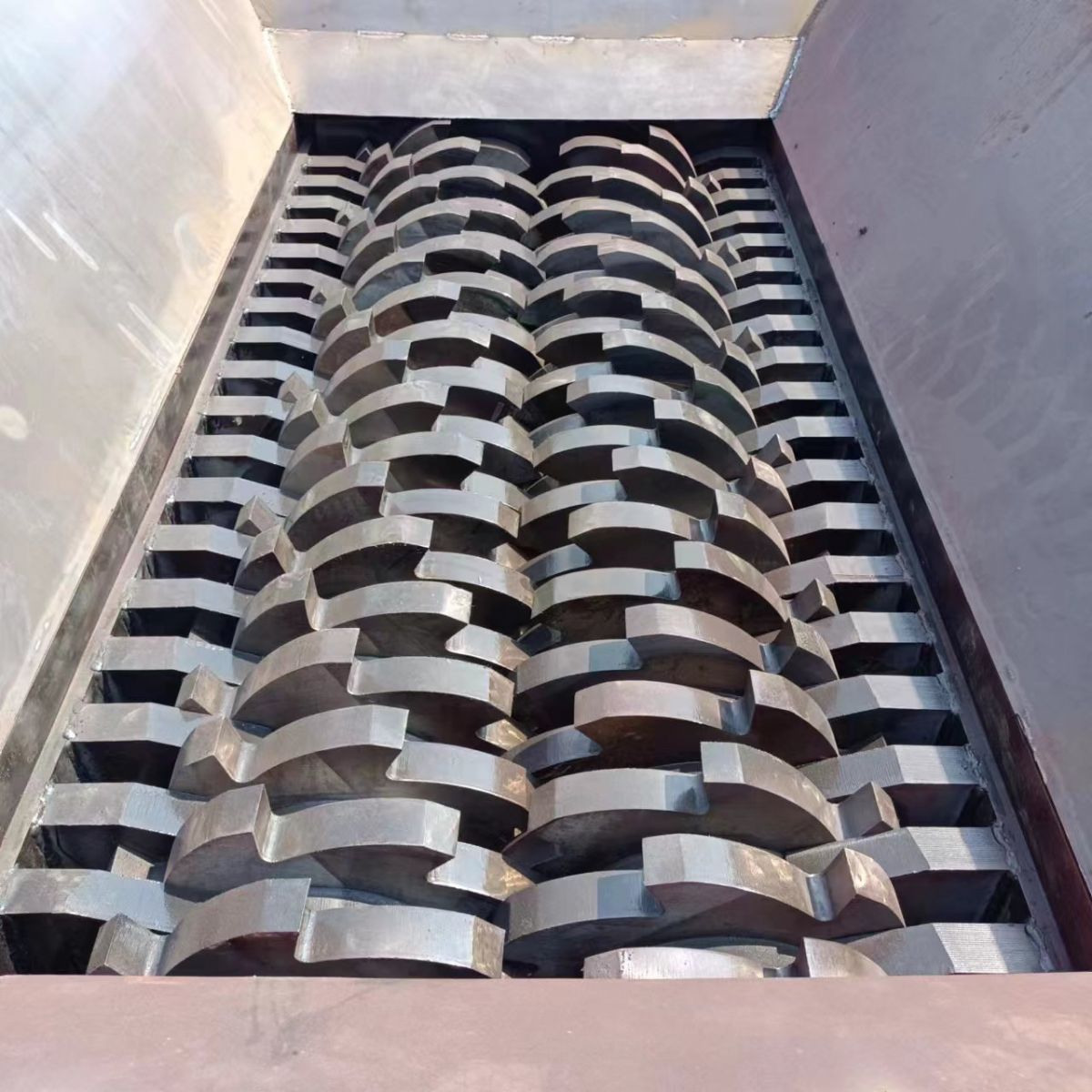 转让一台2000型撕碎机-1