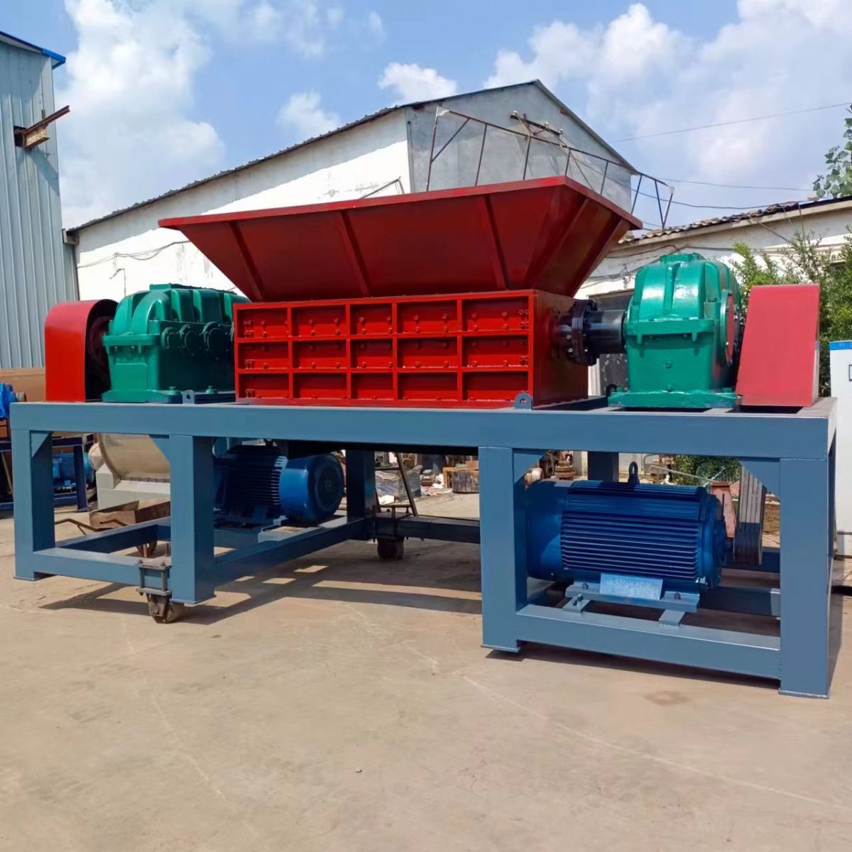 转让一台2000型撕碎机-2