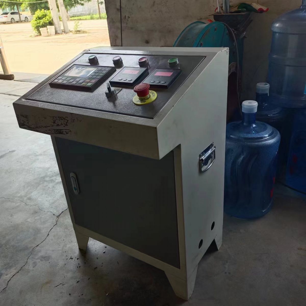 转让二手800密齿撕碎机-2