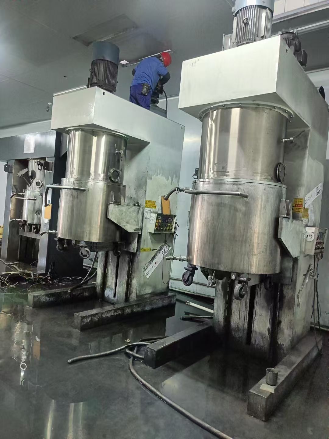 转让9成新二手行星搅拌机6台-1