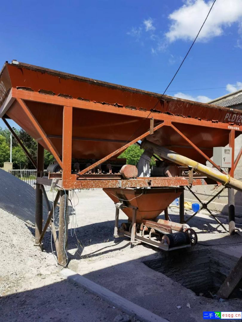 转让6-15砖机一套-2