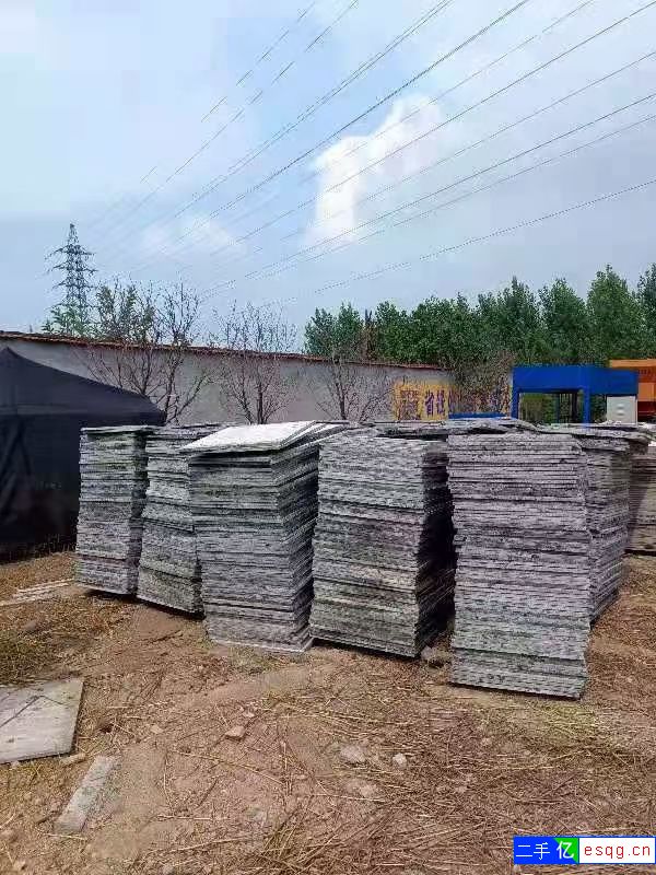 二手水泥砖机，免烧砖机，6－15带面料-1