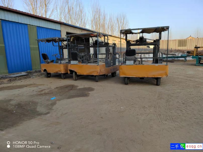 转让九成新建丰砖机一套-1