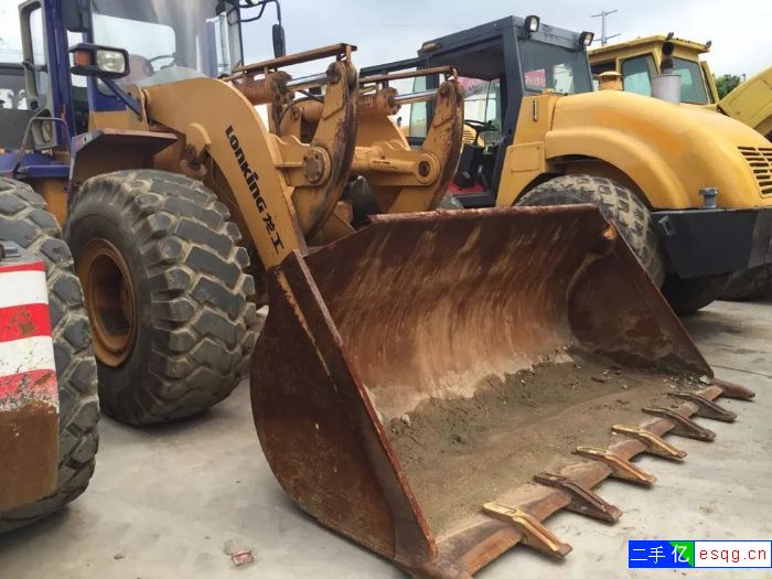 转让二手3吨至5吨抓木侧翻装载机-1