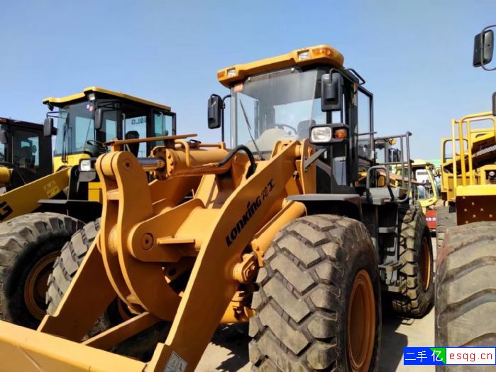 低价转让二手50装载机-1