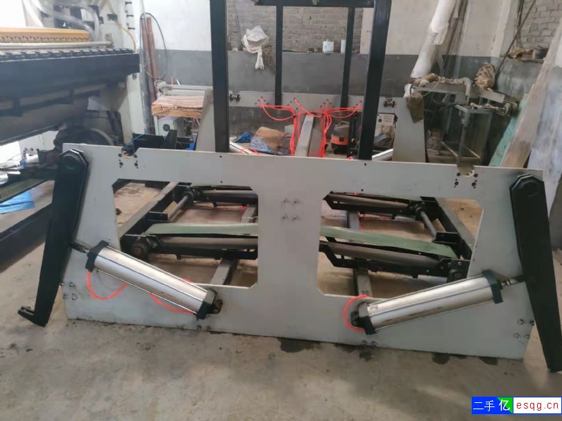 转让8排175抽纸机,配大回旋切纸机-2