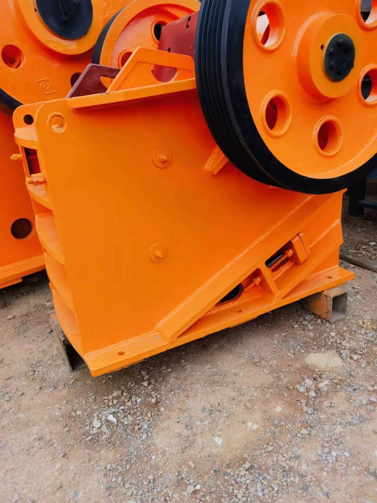 二手精品铁虎58颚式破碎机带45kw电机石子生产线-1