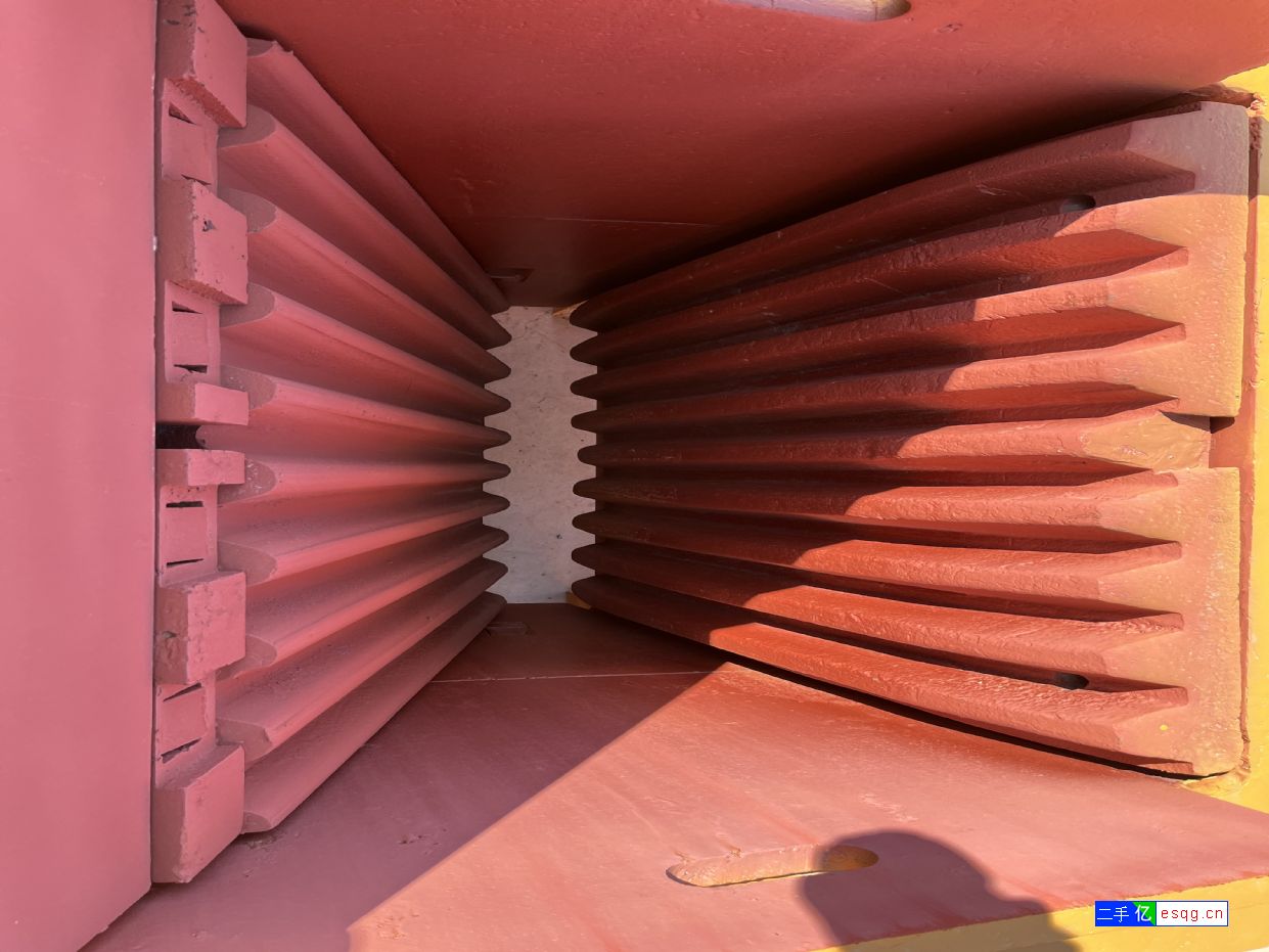 二手69鄂式破碎机时产80吨石子生产线低价处理-3