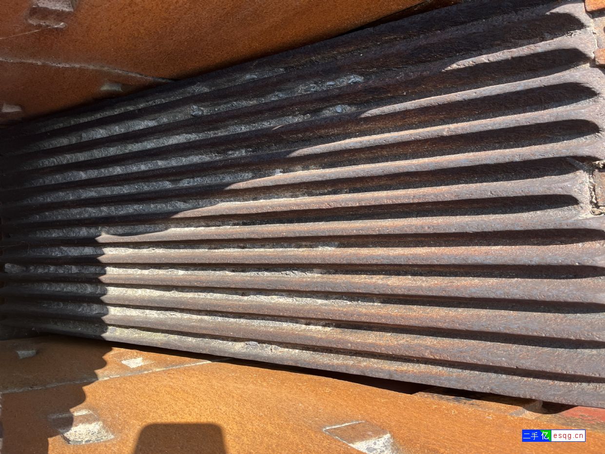 转让9成新二手46鄂式破碎机时产40吨石子生产线处-3