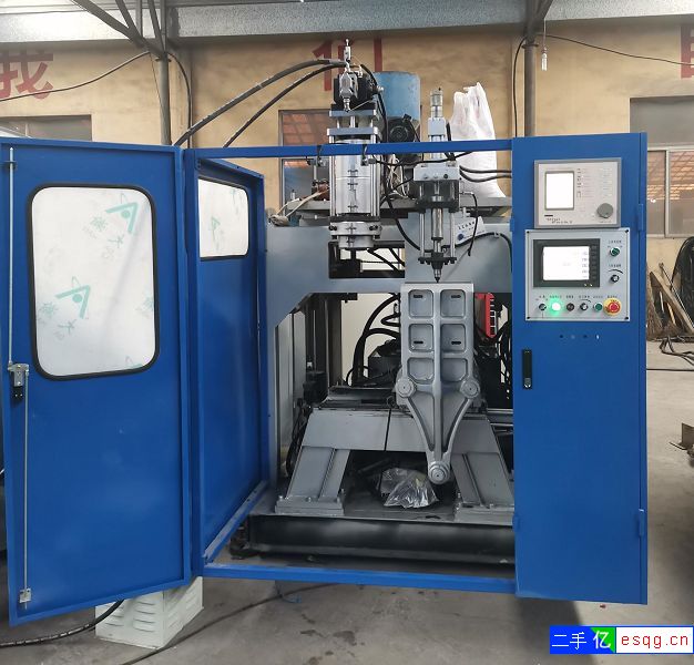 出售99成新1164同大单工位单模头60吹塑机-2