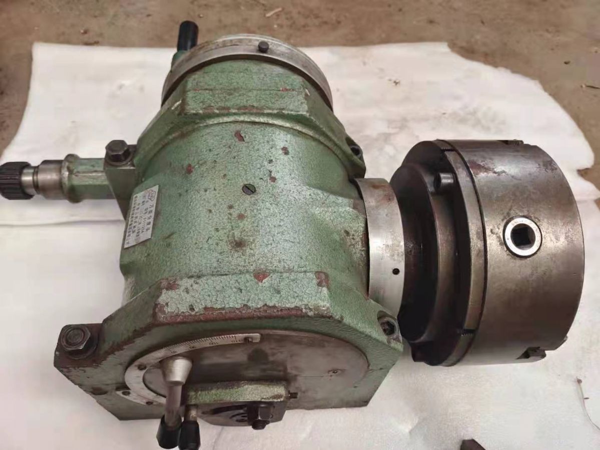 镗床、铣床、车床附件转让-1