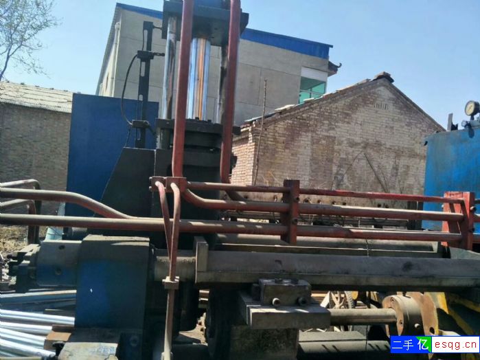 低价出售550吨铝合金挤压机-1