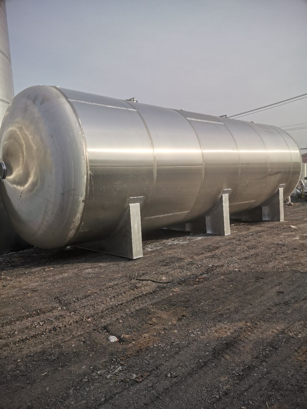 出售全新未用2吨不锈钢立式储水罐可定做-1