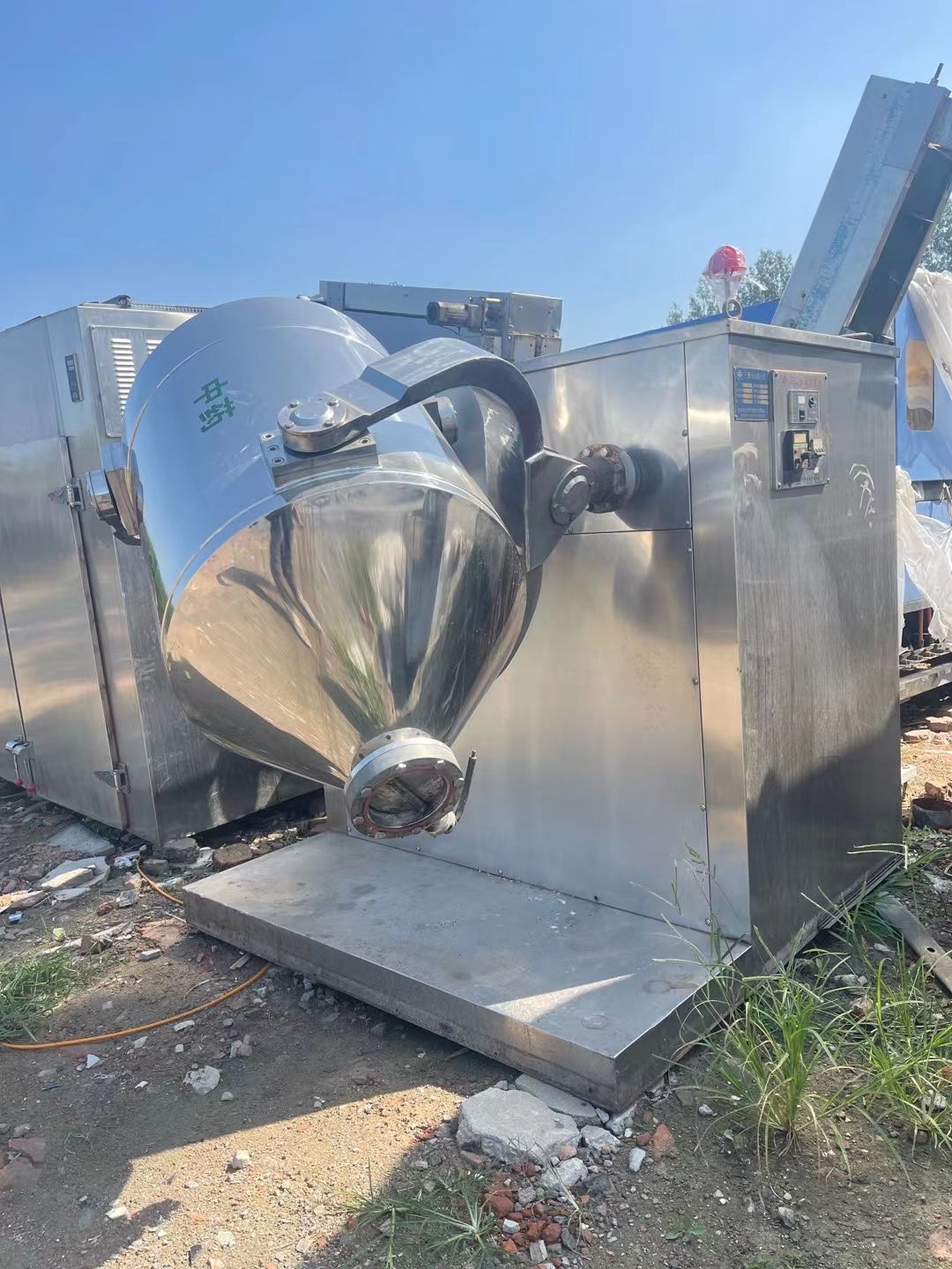 转让二手不锈钢三维混合机400升-2