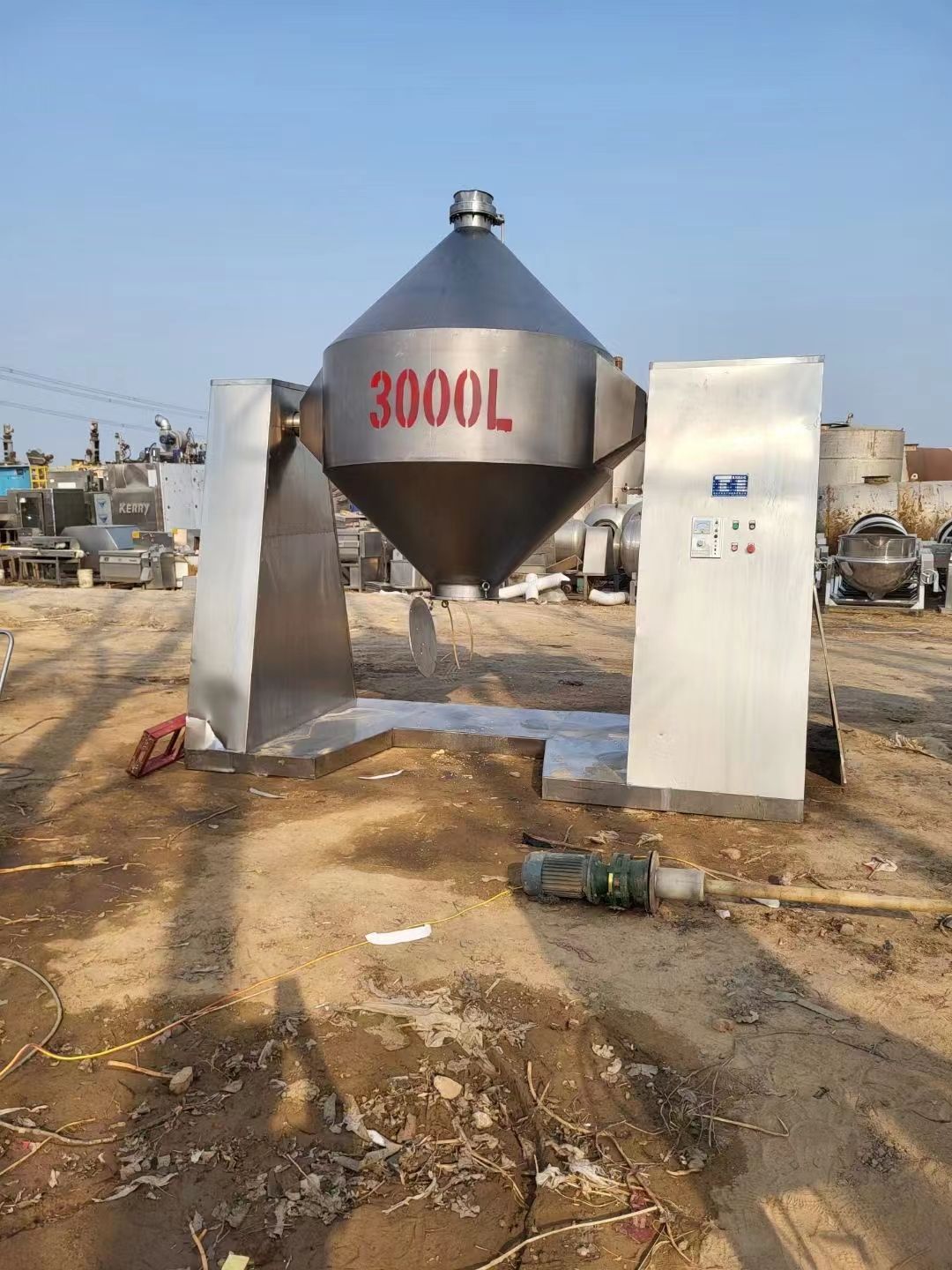 转让处理二手不锈钢双锥回转混合机-1