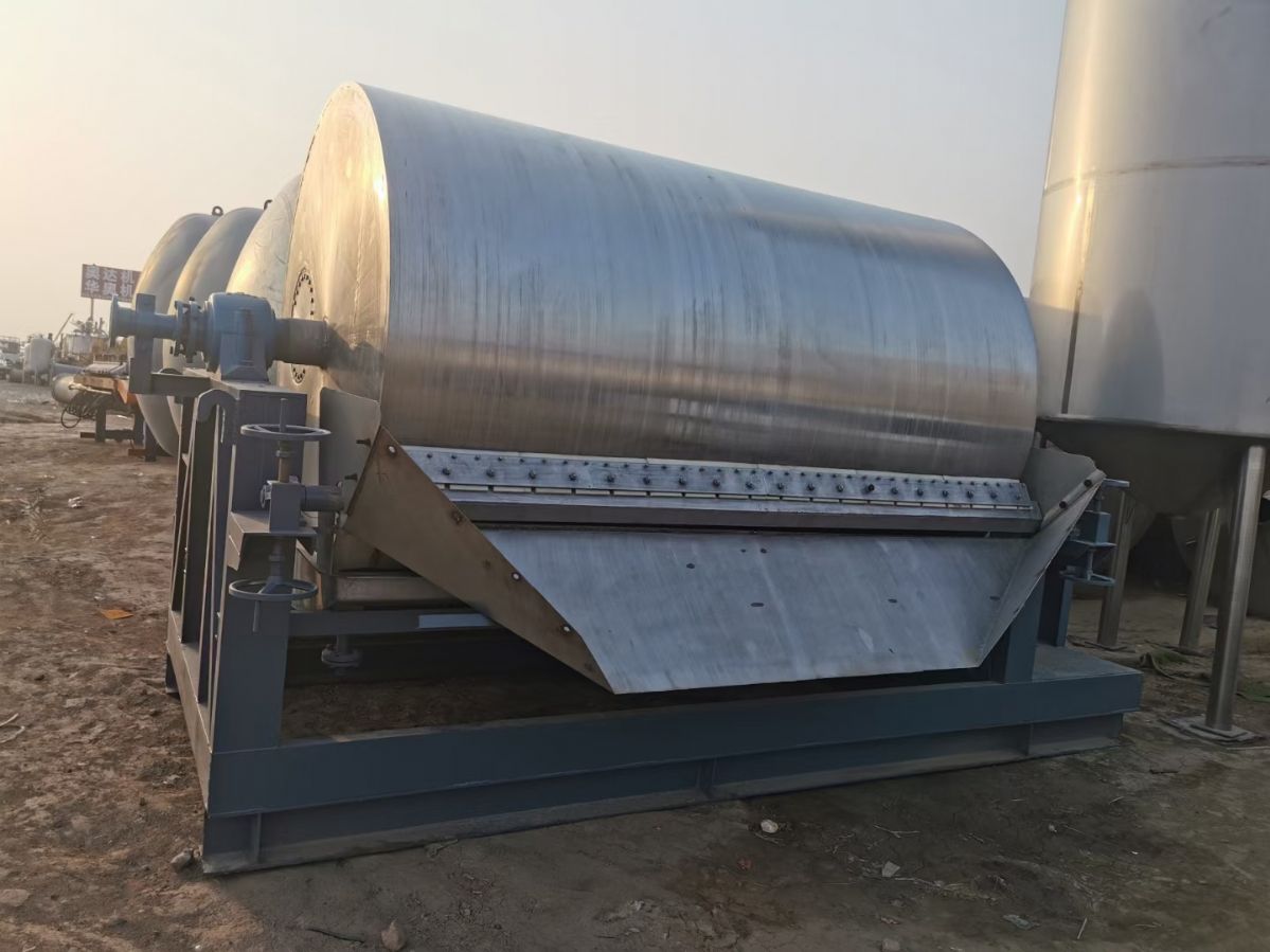 转让二手不锈钢滚筒刮板干燥机-1