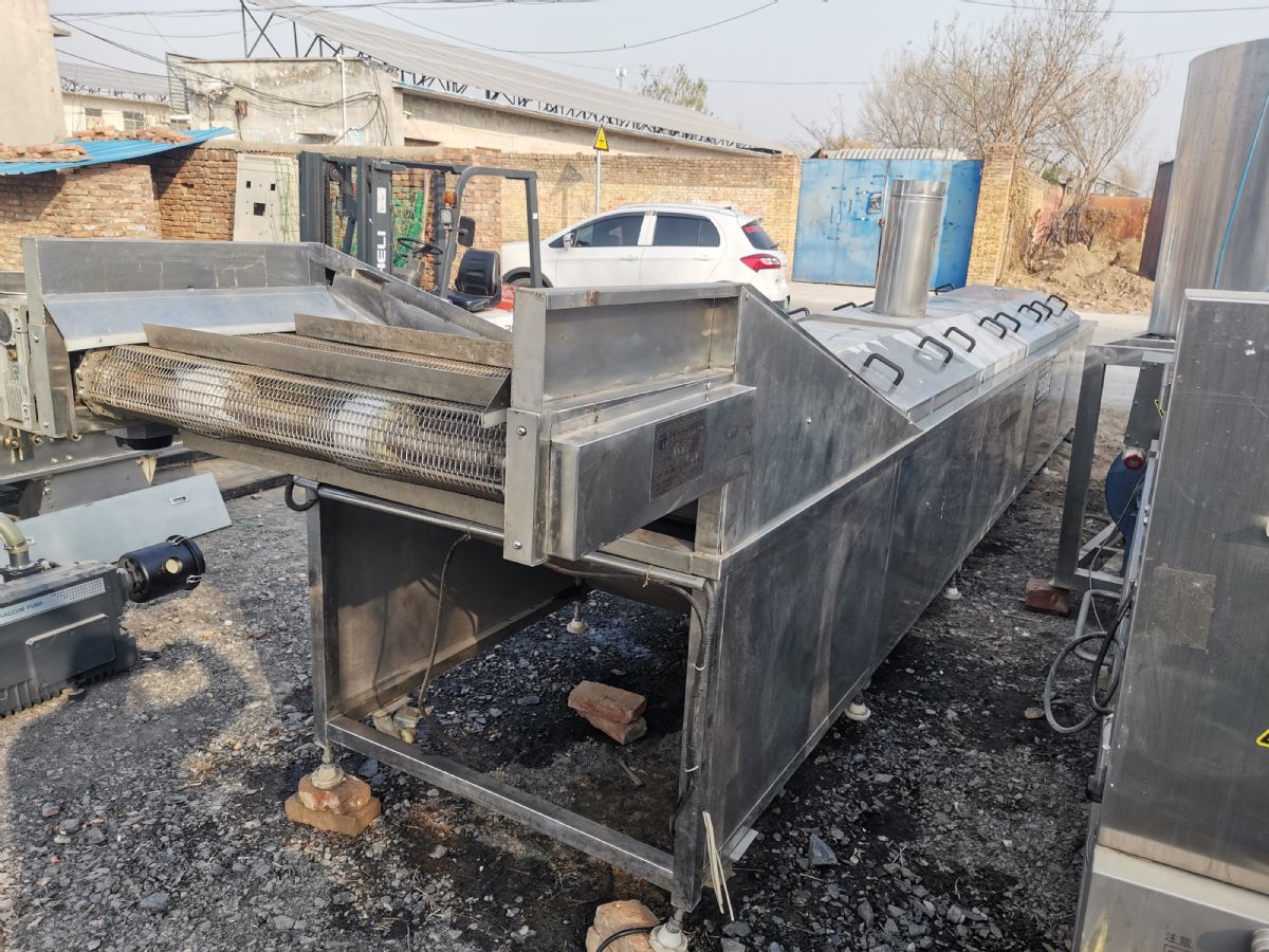 转让一台7米不锈钢网带巴士杀菌机蒸汽加热-1