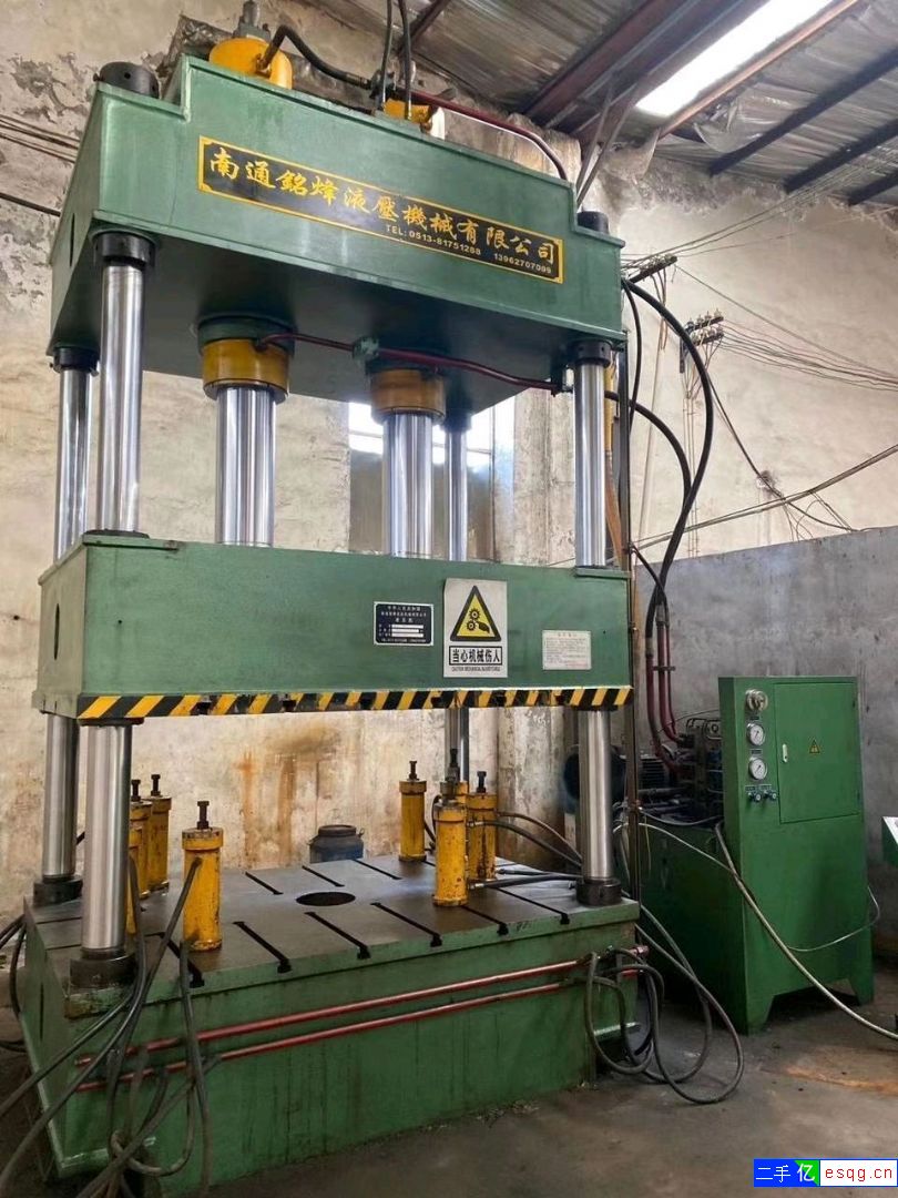 油压机一批在位出售-1