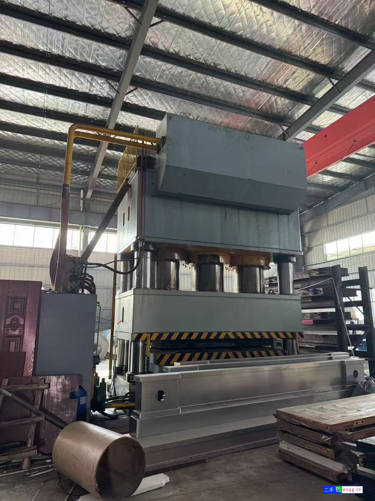 在位出售一台4000吨四柱油压机-2