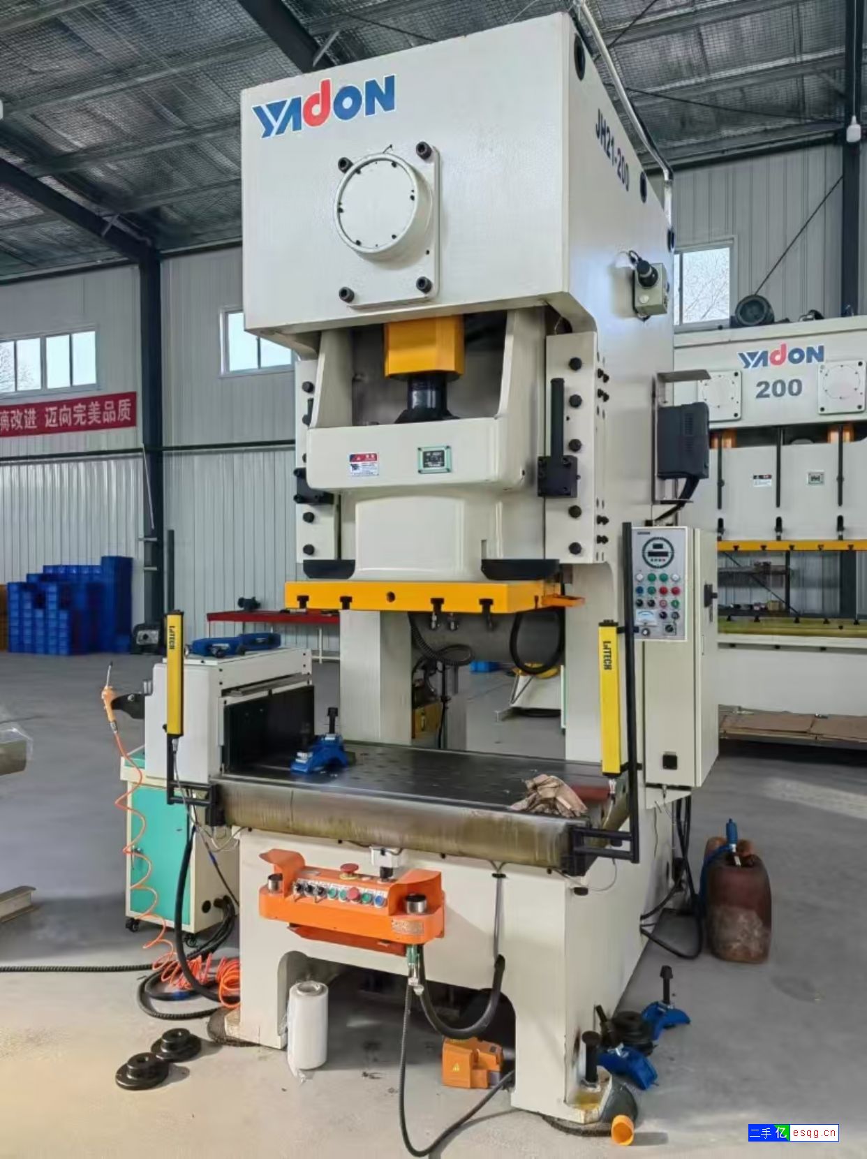 气动冲床多台出售-2