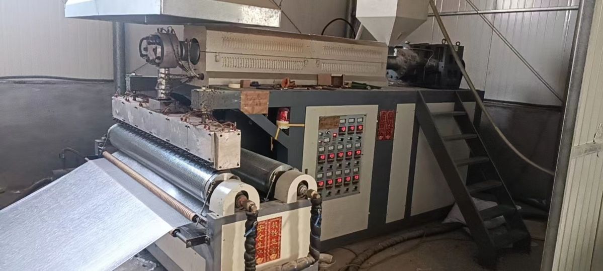 转让1200型气泡膜机与800气泡膜制袋机-1