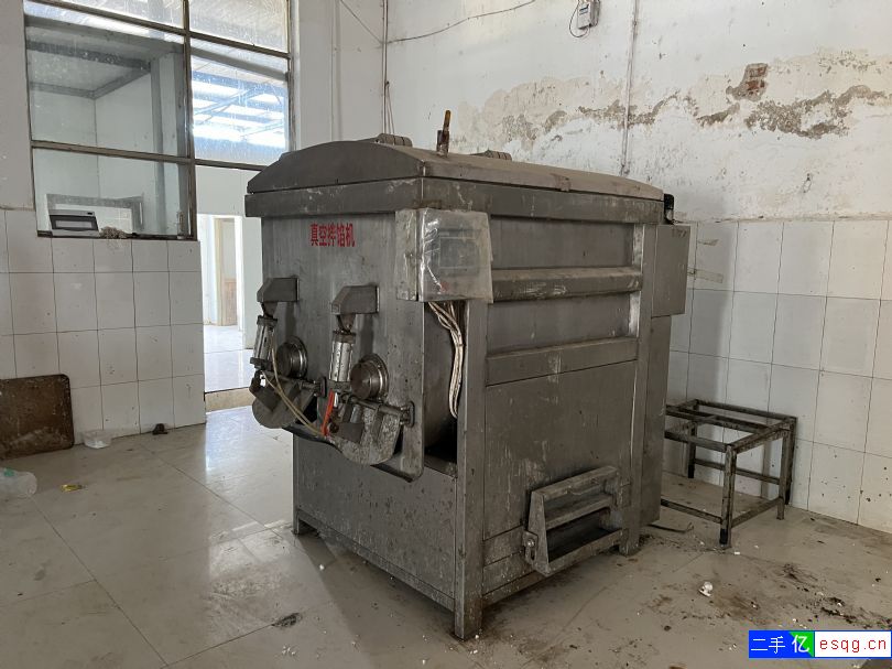 低价转让1200真空拌馅机,诸城产-1