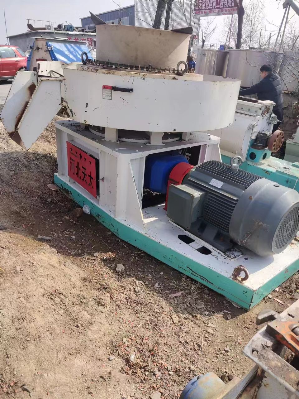 出售一台河北天太72孔压块机-2