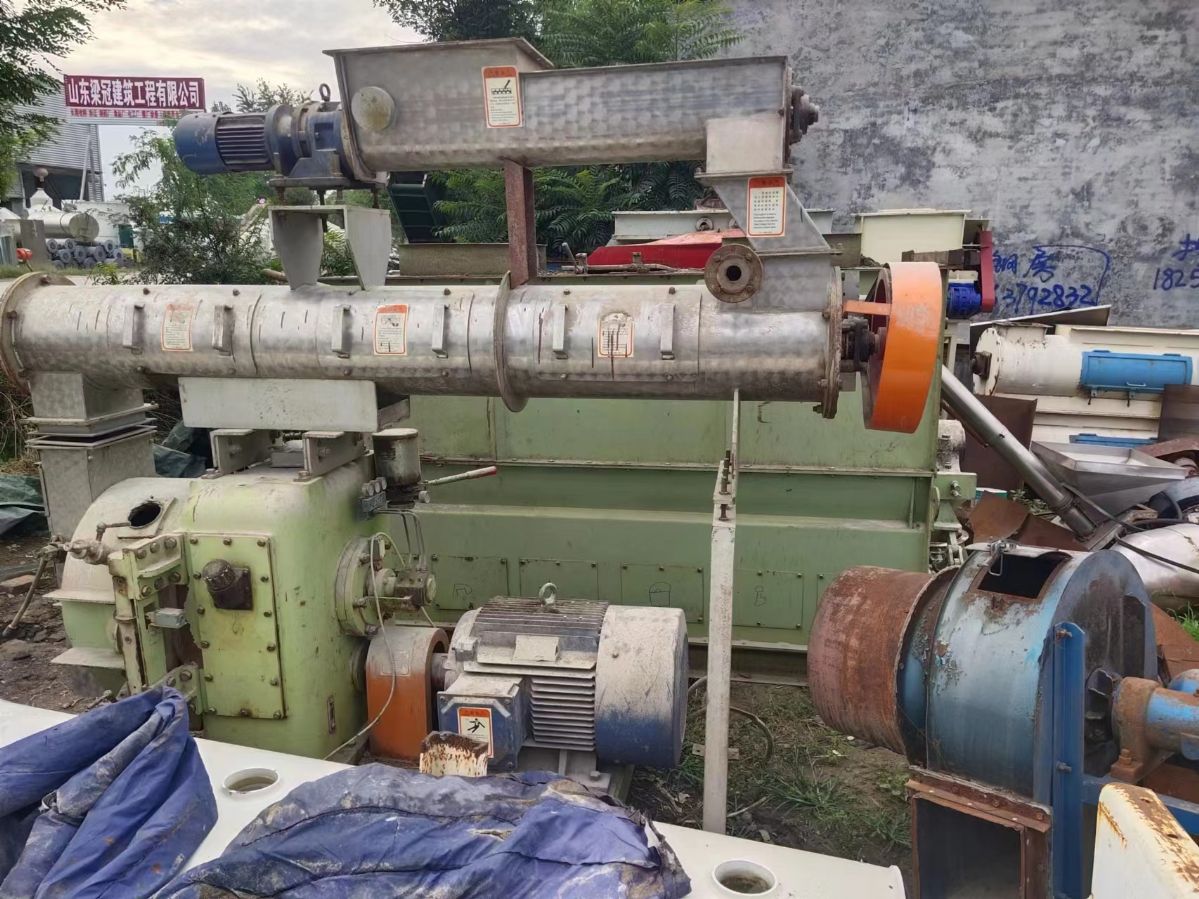 九成新二手350环模颗粒机-2