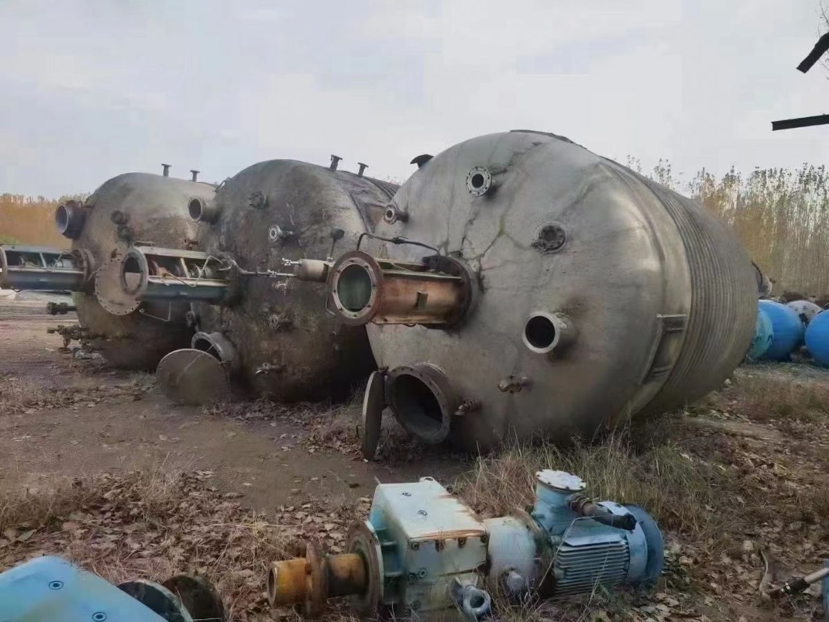 出售20立方二手不锈钢反应釜 内外盘管加热反应釜-1